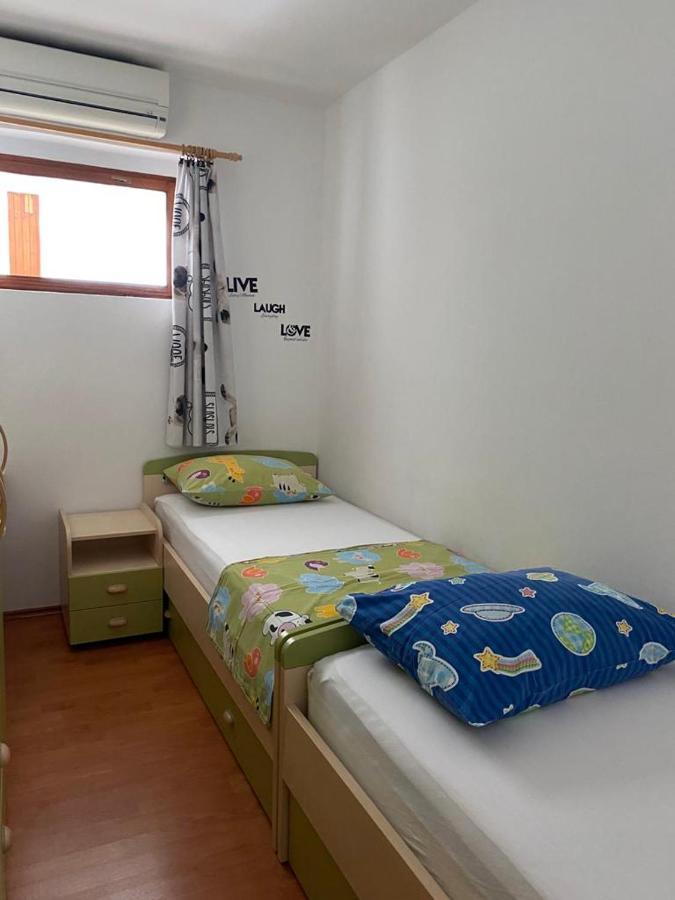 Apartment Lijana Sea View Tučepi Esterno foto