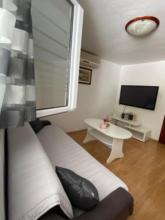 Apartment Lijana Sea View Tučepi Esterno foto