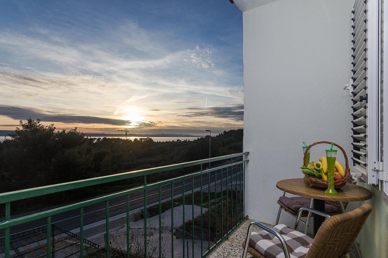 Apartment Lijana Sea View Tučepi Esterno foto