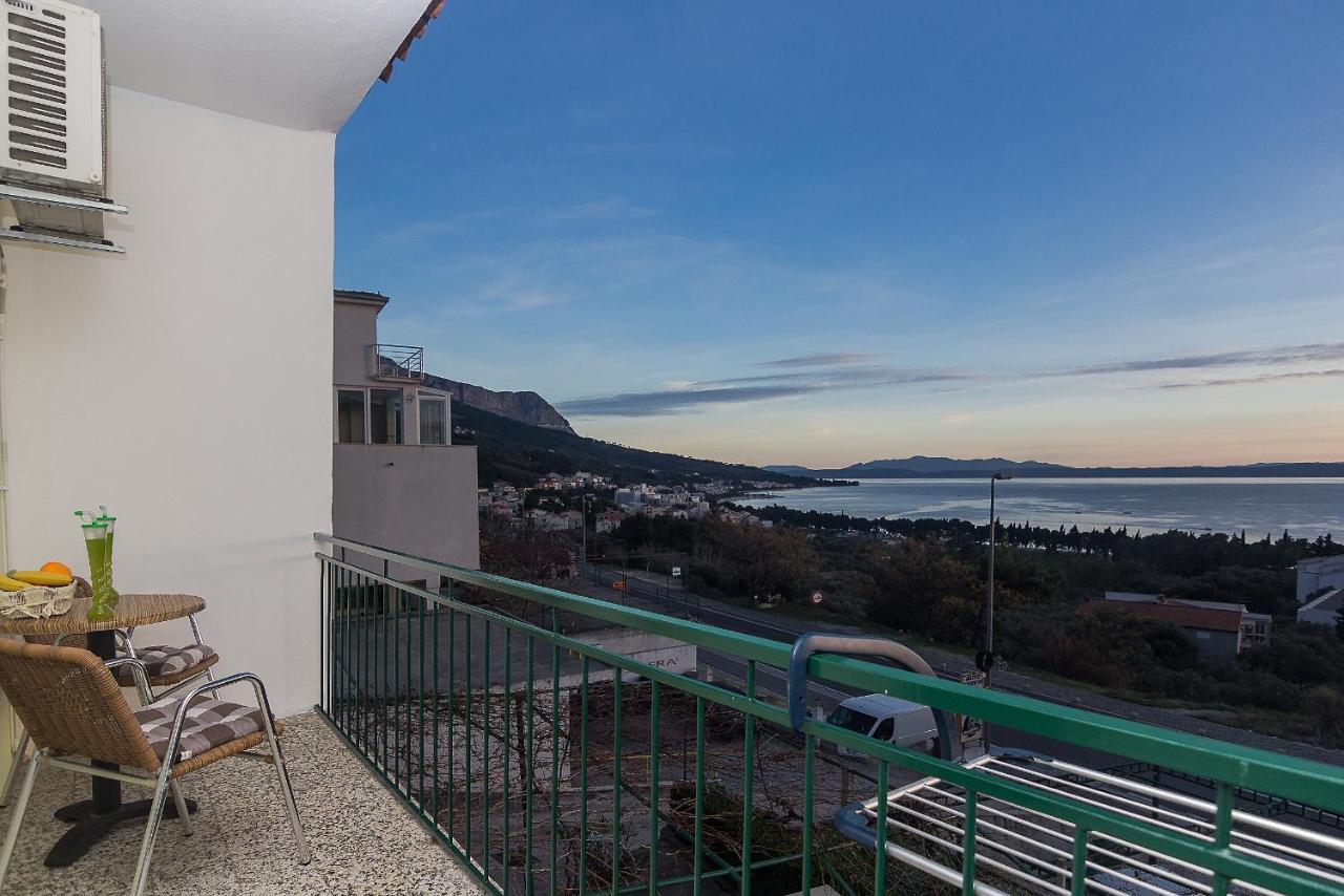 Apartment Lijana Sea View Tučepi Esterno foto